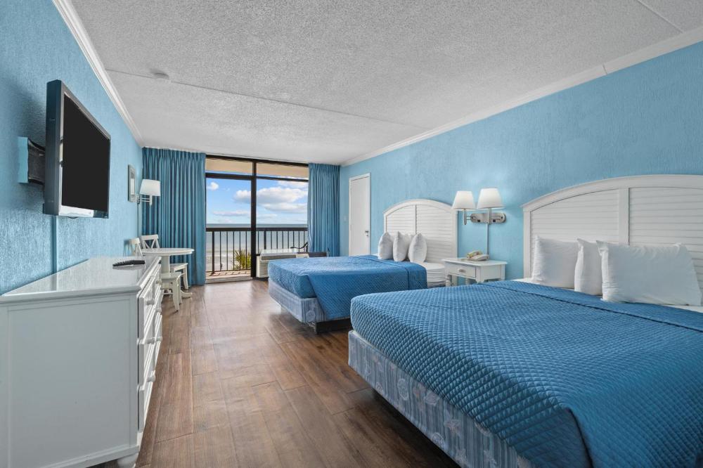 Standard Queen Room with Two Queen Beds - Ocean Front interior